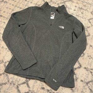 The North Face women’s fleece quarter zip size small